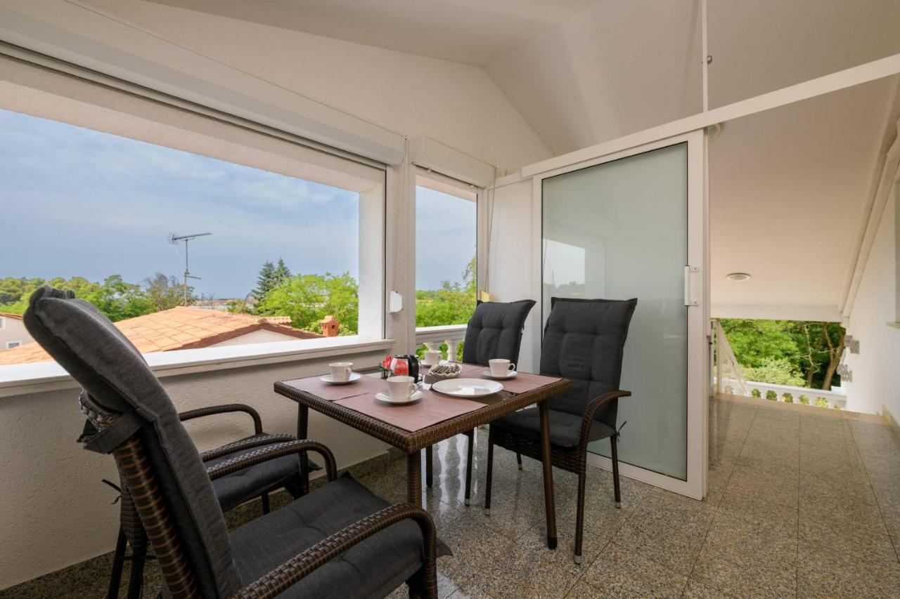 Apartments Somi Poreč Exterior foto