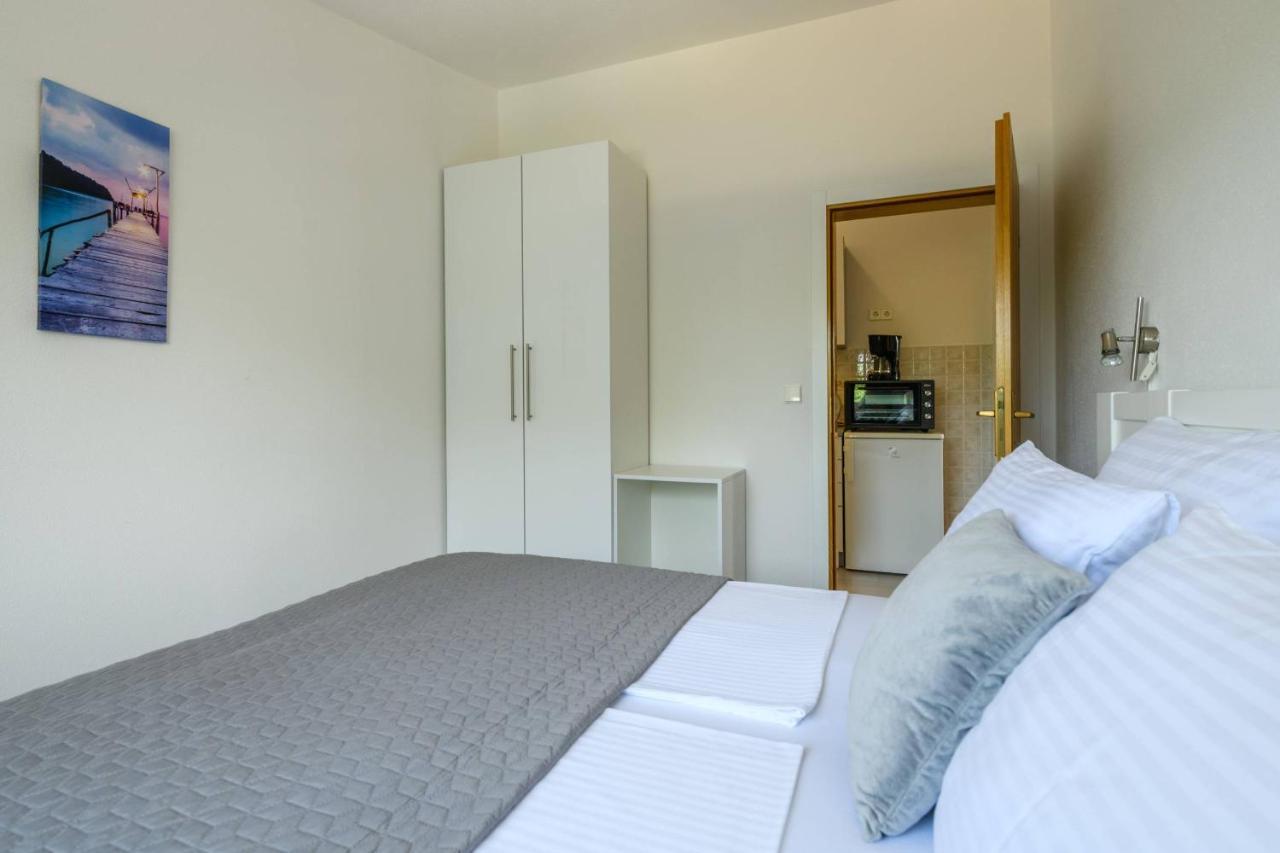 Apartments Somi Poreč Exterior foto