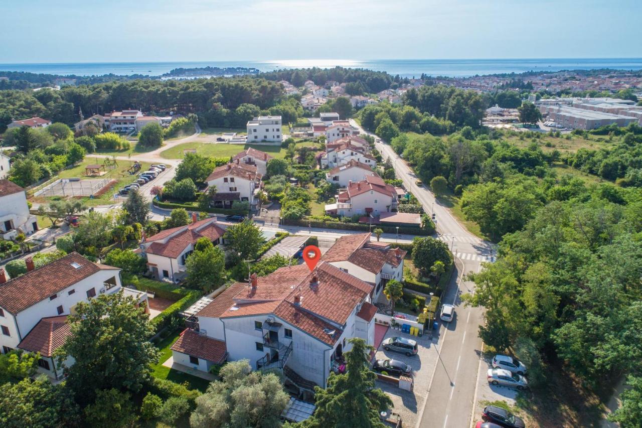 Apartments Somi Poreč Exterior foto