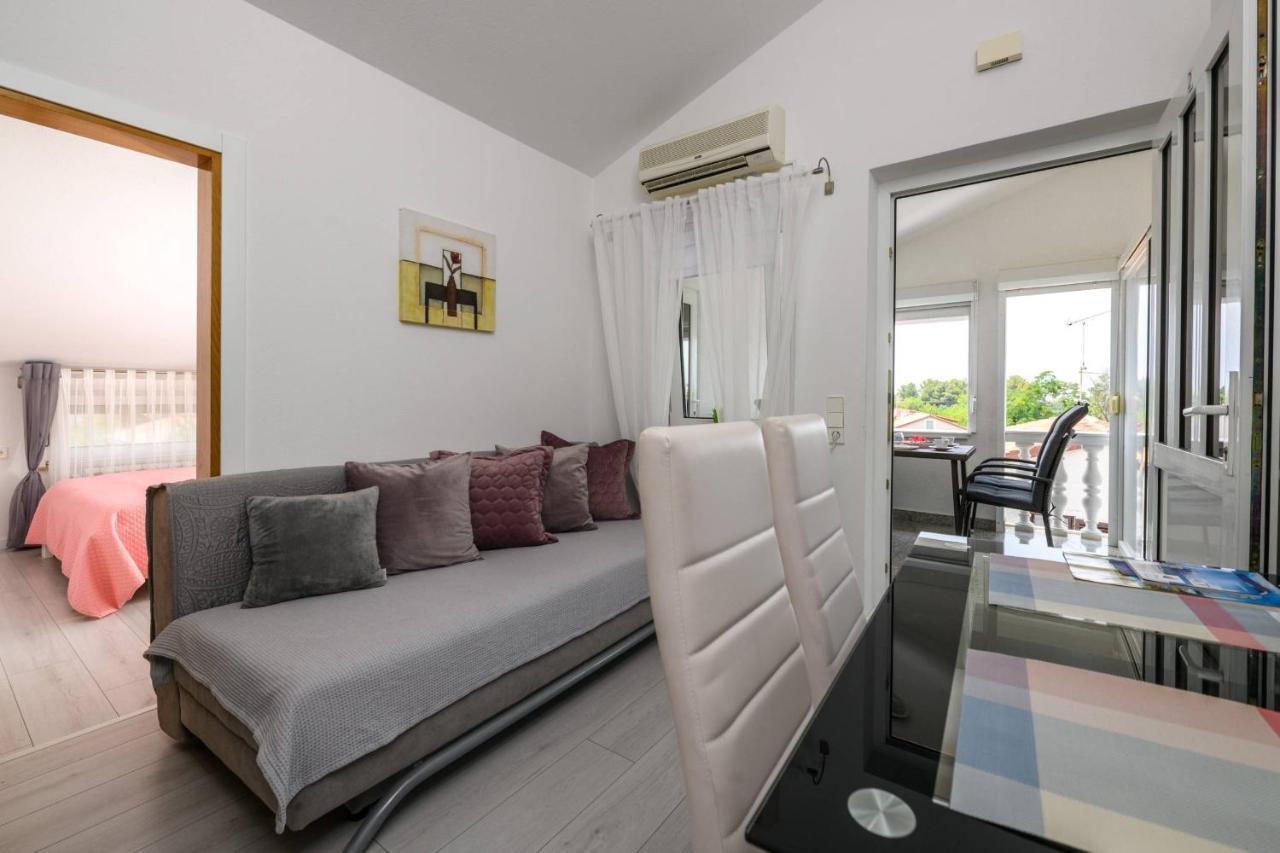 Apartments Somi Poreč Exterior foto